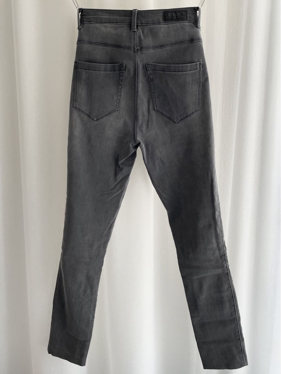 Only Jeans: ONLY Skinny Jeans Damen S Grau – Usato da Neftenbach venduto da litta_00 1