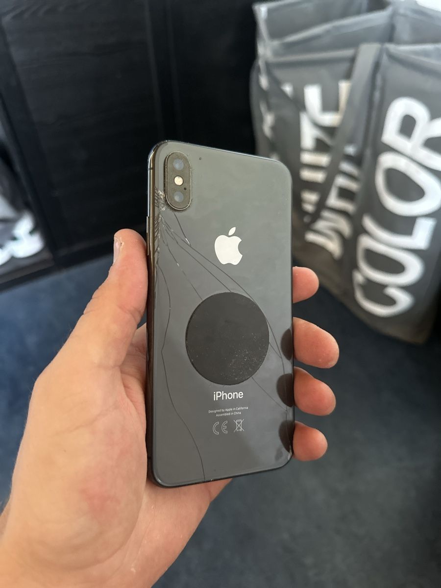 Apple Portables: Apple IPhone X – D'occasion à Oftringen par L_27 1