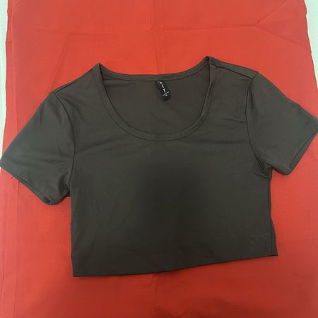 Crop Top, Khaki, Grösse S, Sportlich, Sommer Must-Have!