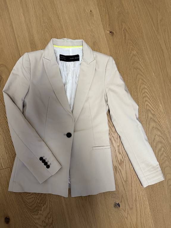 Zara Giacche: ZARA Blazer S wie neu – Nuovo (secondo la descrizione) da Sargans venduto da jenabek