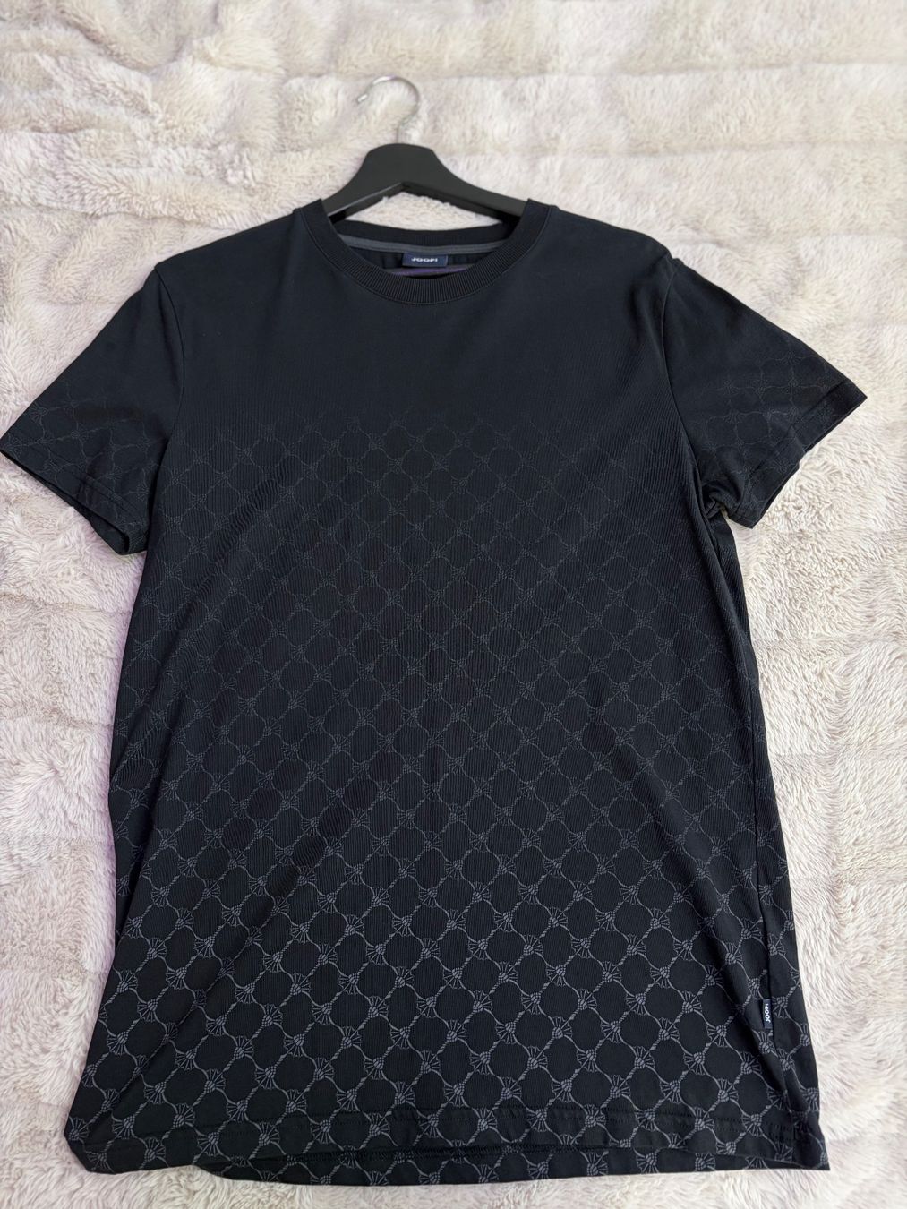 Joop T-shirt: Joop T shirt Grösse S – Nuovo (secondo la descrizione) da wauwil venduto da luxury_trade