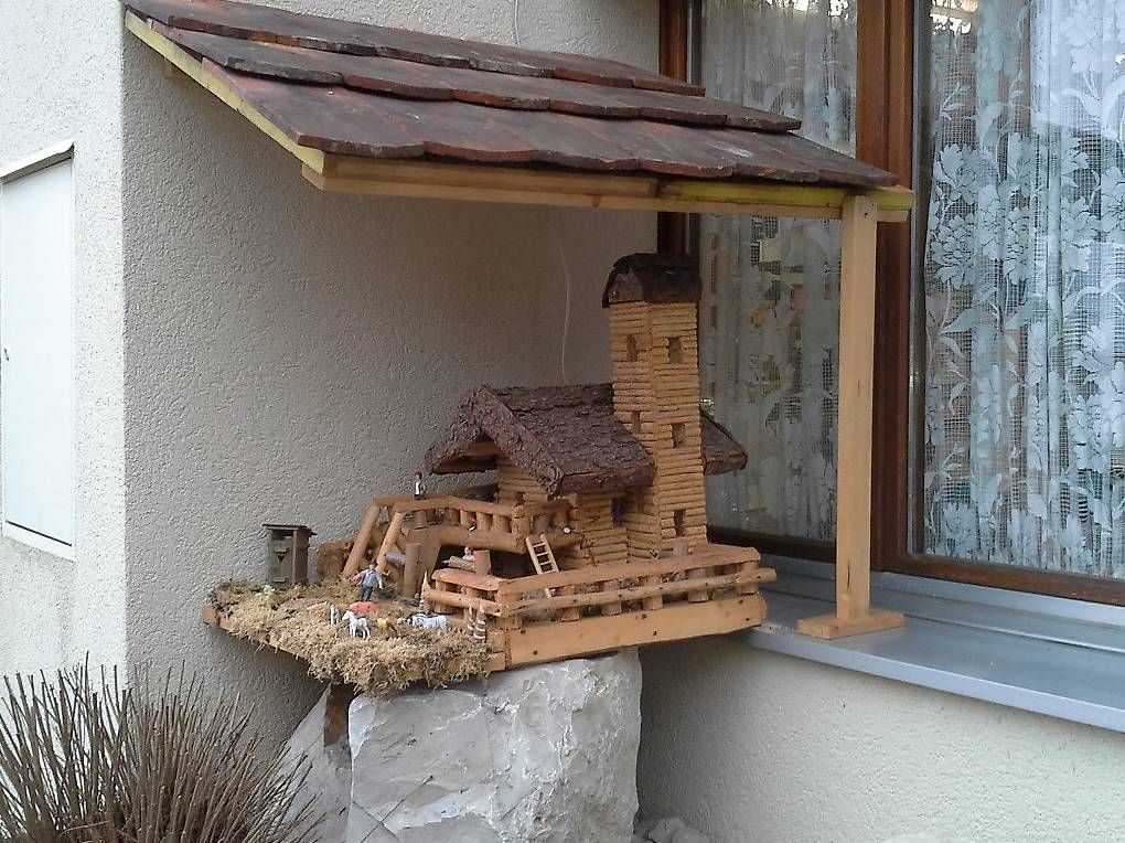 Giocattoli: Farmhaus mit Beleuchtung plus Figuren – Usato da Untersiggenthal venduto da Myrthamw 1
