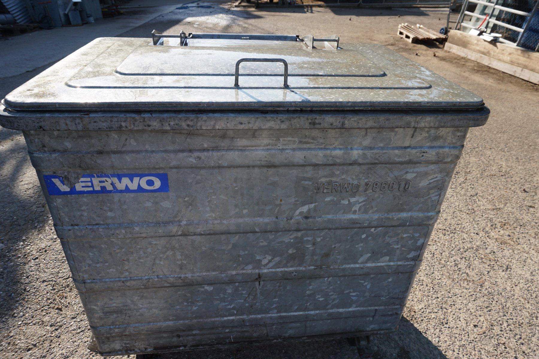 Altro per Ufficio & Commercio: Container – Usato da Schleinikon venduto da Tabsu 1
