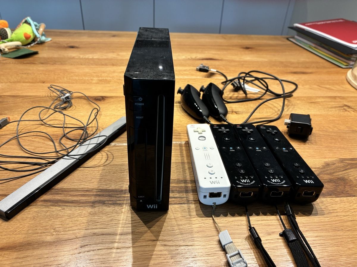 Nintendo Console: Nintendo Wii  – Difettoso da Widnau venduto da daria-ama