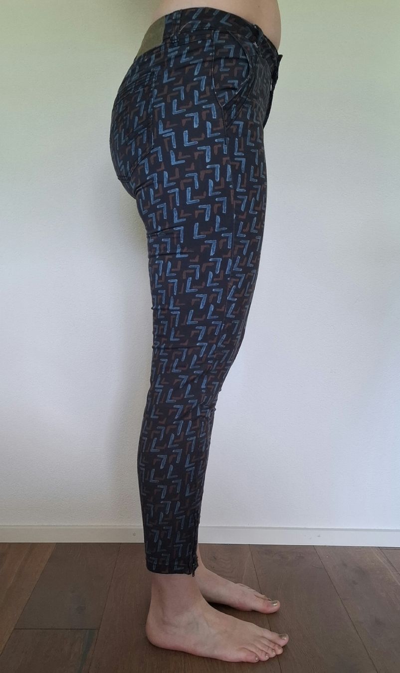 Nile Pantalons: Hose Nile S – D'occasion à Alpthal par Ing3_rid 1