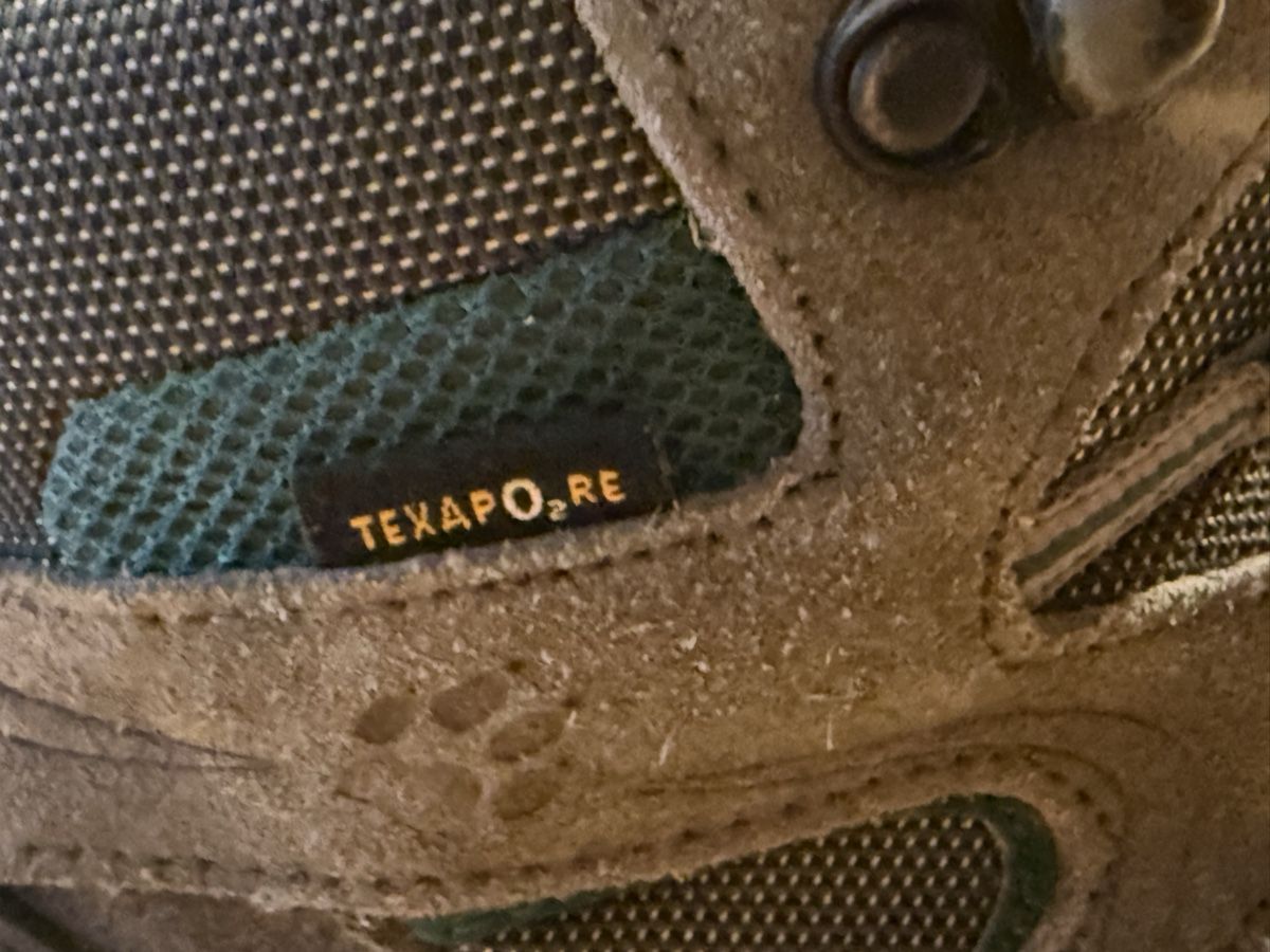 Jack Wolfskin Scarpe per ragazzi: Jack Wolfskin Kinderwanderschuhe (35) – Usato da Neftenbach venduto da Boska_1969 2