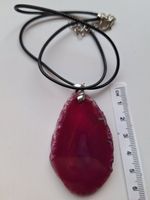 Achat-Anhänger mit Lederband, neu, Unikat. (Rose Agate)