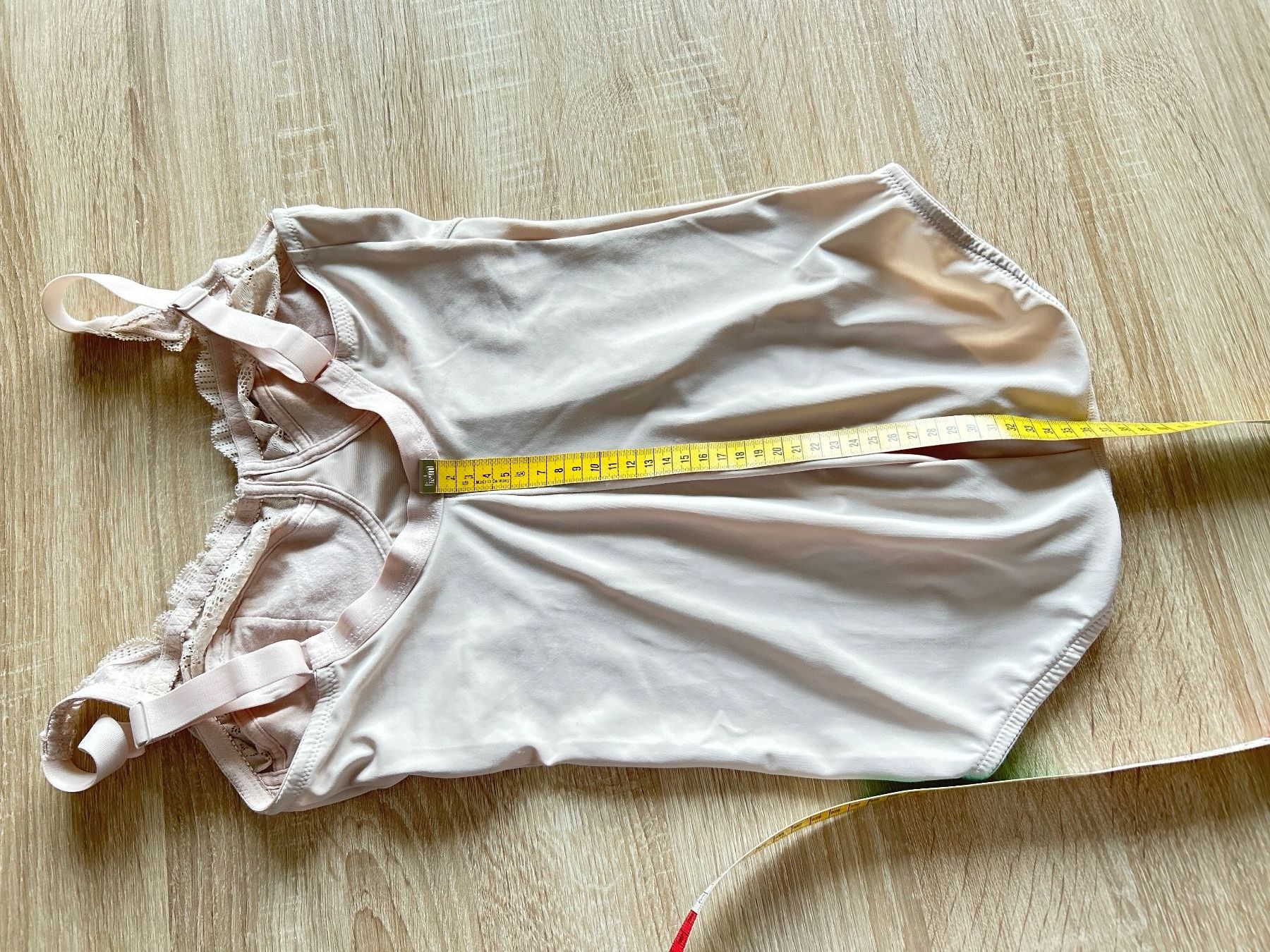 Altra biancheria intima: Formender Body mit Spitze beigefarbig – Usato da Brunnen venduto da Nala2929 8