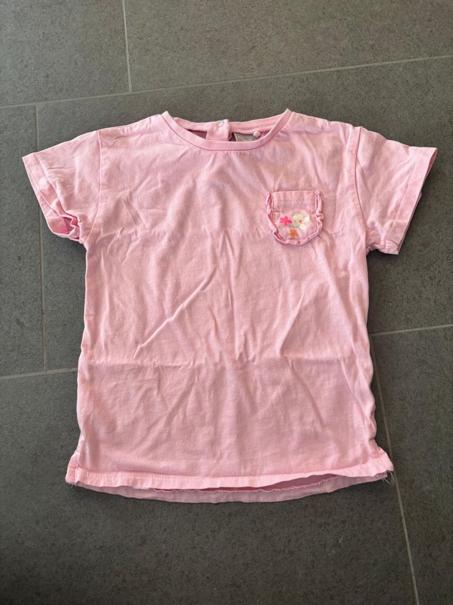 Blusen, T-Shirts & Tops: Shirt, Gr 98/104 – Gebraucht aus Breitenbach von mi95st