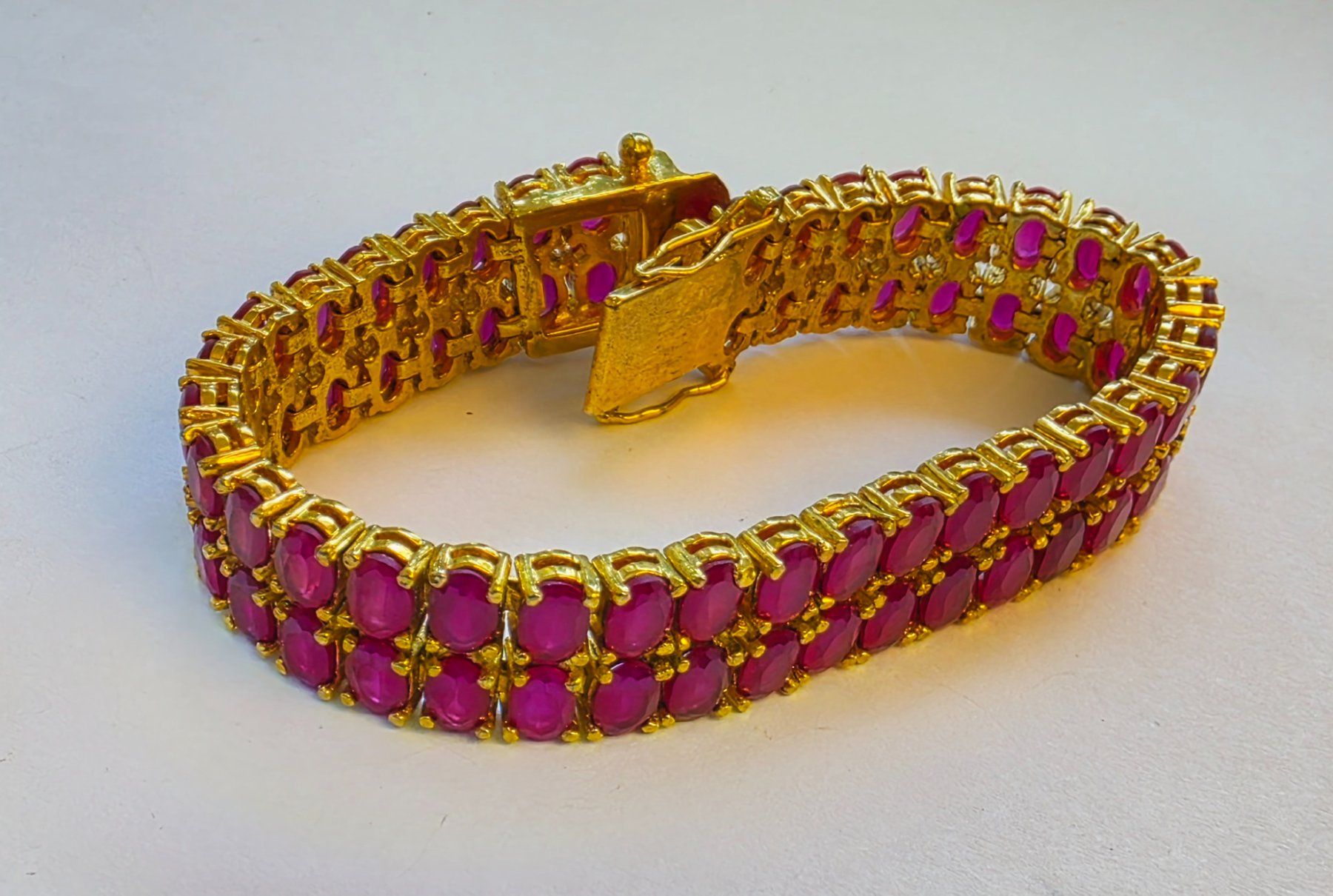 Bracelets: Armband Rubine – Neuf (Voir description) à Zürich par ben_mn5h