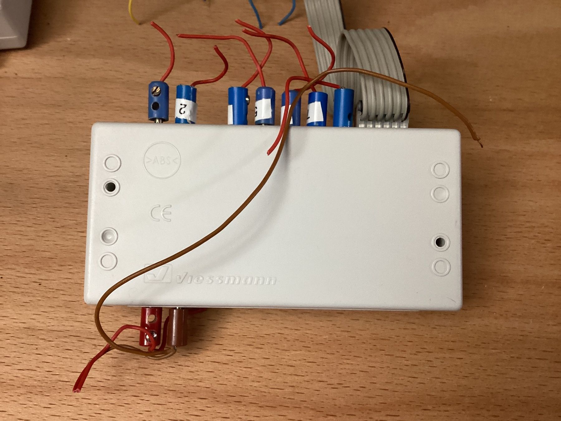 Viessmann Modellini di ferrovie: Viessmann 5233 Rückmeldedecoder mit Gleisbesetztmelder – Usato da Winkel venduto da merklinch 1