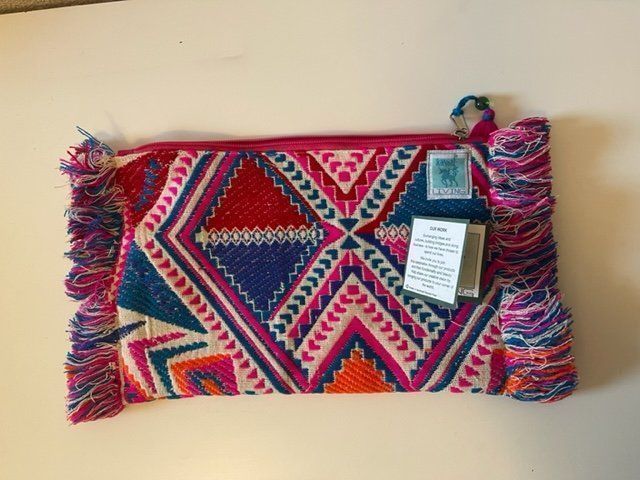 Borse da donna: Pochette stile indiano multi color – Usato da Lugano venduto da ALockers 1