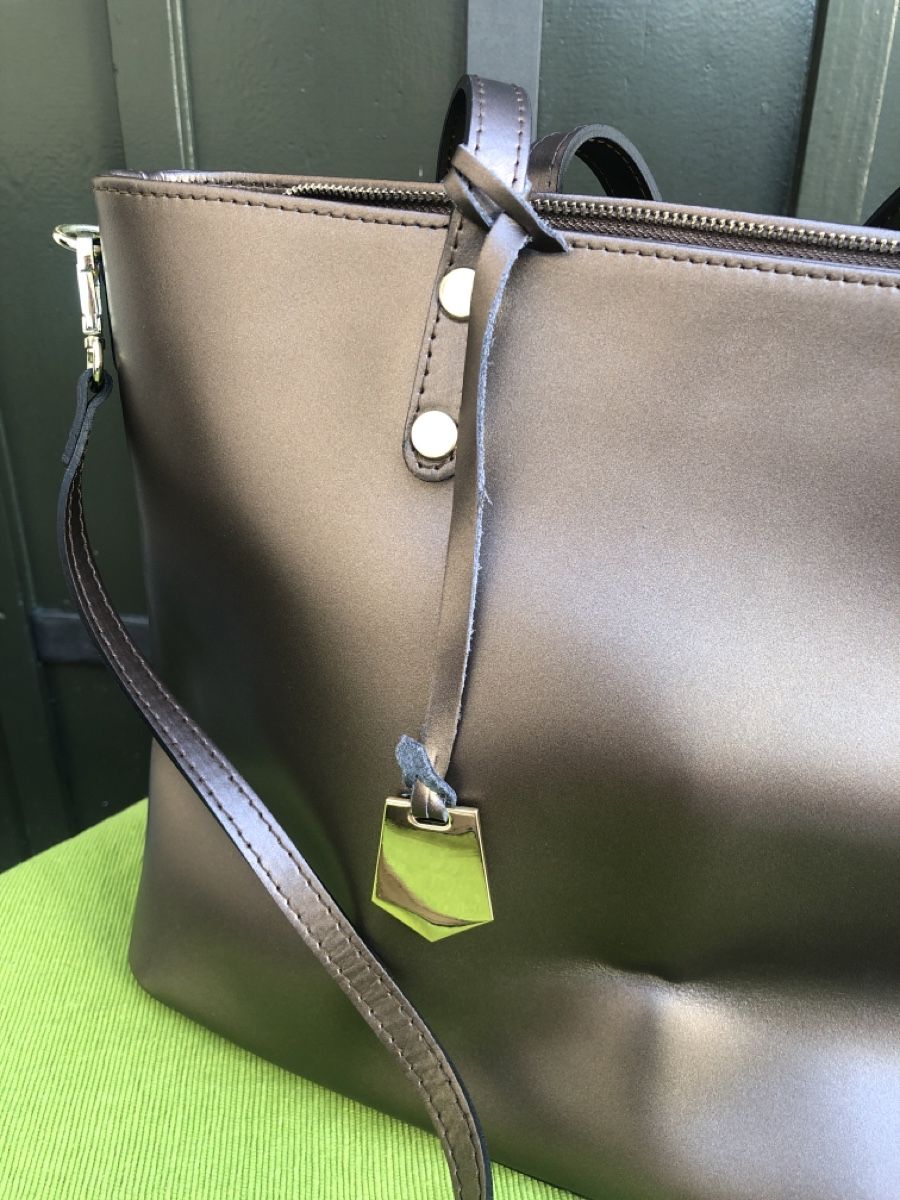 Taschen für Damen: Elegante Handtasche Leder metallic-braun – Gebraucht aus Zürich von nickee888 1