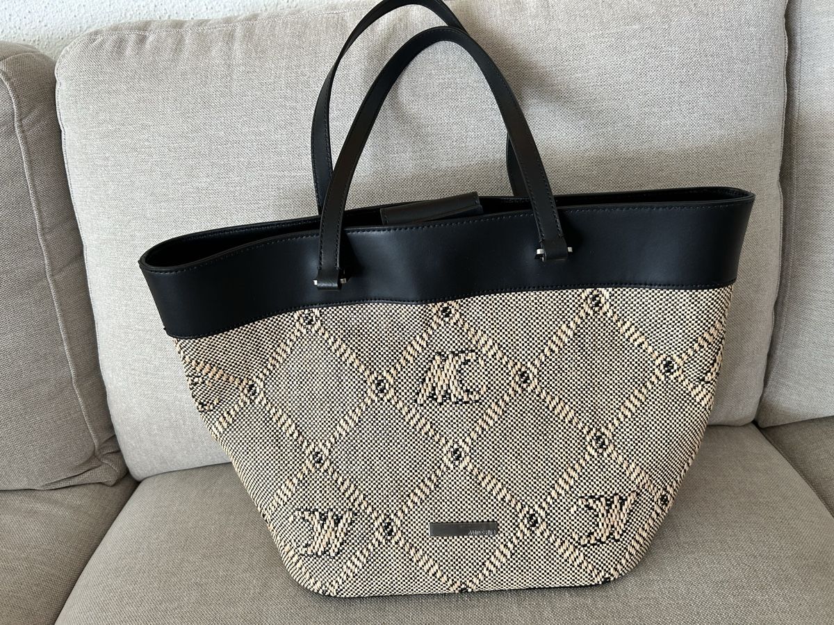 Taschen für Damen: MARCCAIN Tasche – Gebraucht aus Ennetbürgen von erena60