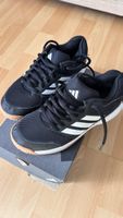 Adidas chaussures de sport, comme neuves, taille 35