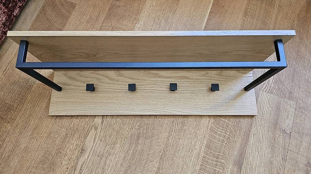 Guardaroba: Wandgarderobe Eichenfurnier – Usato da Thalwil venduto da Karolincka
