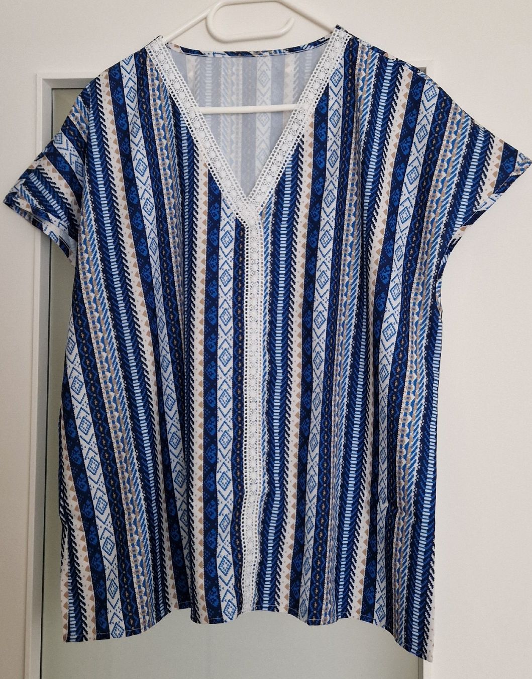 Top: Blouse Neuve – Nuovo (secondo la descrizione) da Couvet venduto da Pioune