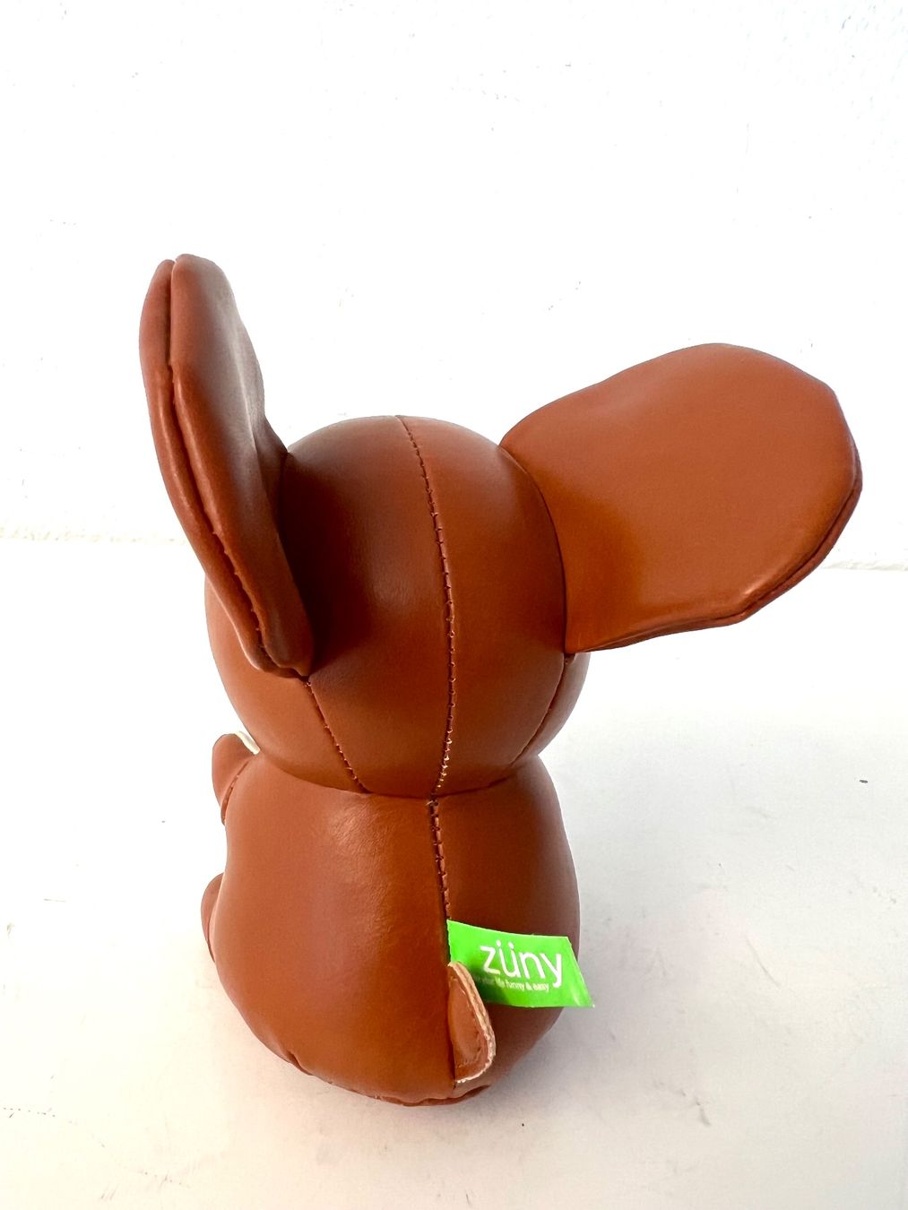 Statuette: ZÜNY Mouse Briefbeschwerer 250 g Kunstleder ca. 2008-2014 – Usato da Zürich venduto da Arche_Brockenhaus