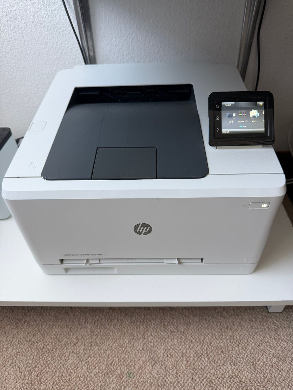 Hewlett Packard Stampanti: HP Laser Jet Color M252 dw – Usato da Kriens venduto da waedu1965 1
