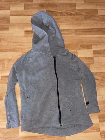 NIKE Jacke speziell Brustweite einfach 50cm