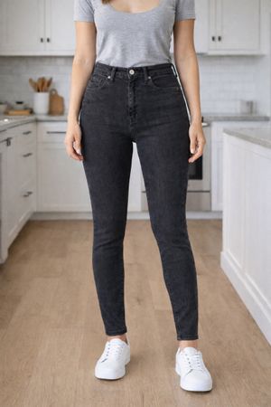 JEAN SKINNY TAILLE HAUTE BERSHKA 36