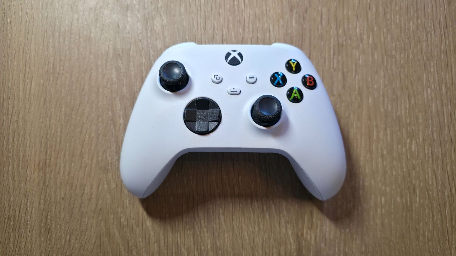 Microsoft Manettes: Gamer / Microsoft / Xbox Wireless Controller Robot White – Neuf (Voir description) à Sirnach par TheMrFreeman