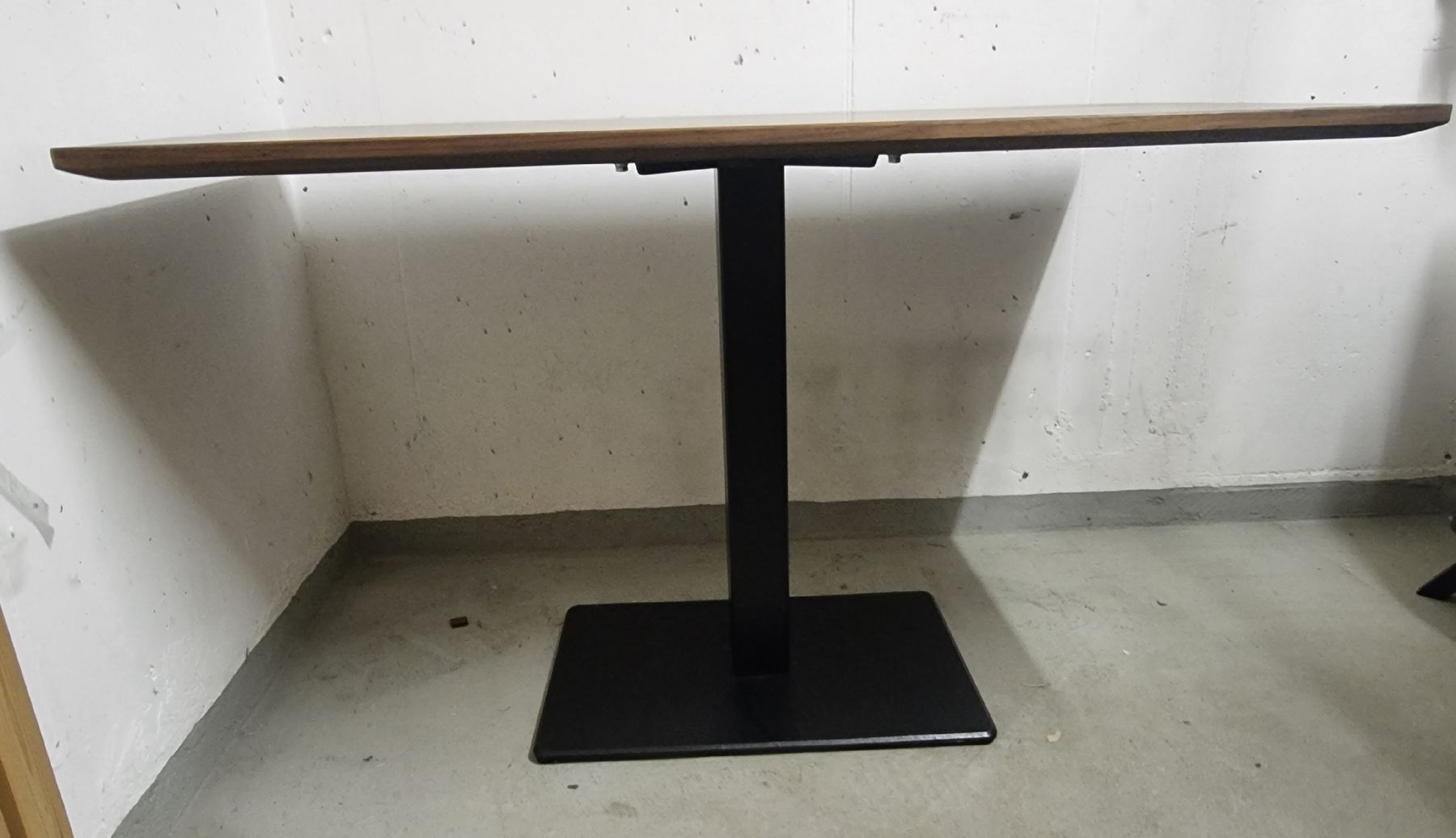 Tavoli: Tisch Nussbaum – Usato da Berneck venduto da chi_w9vt 1
