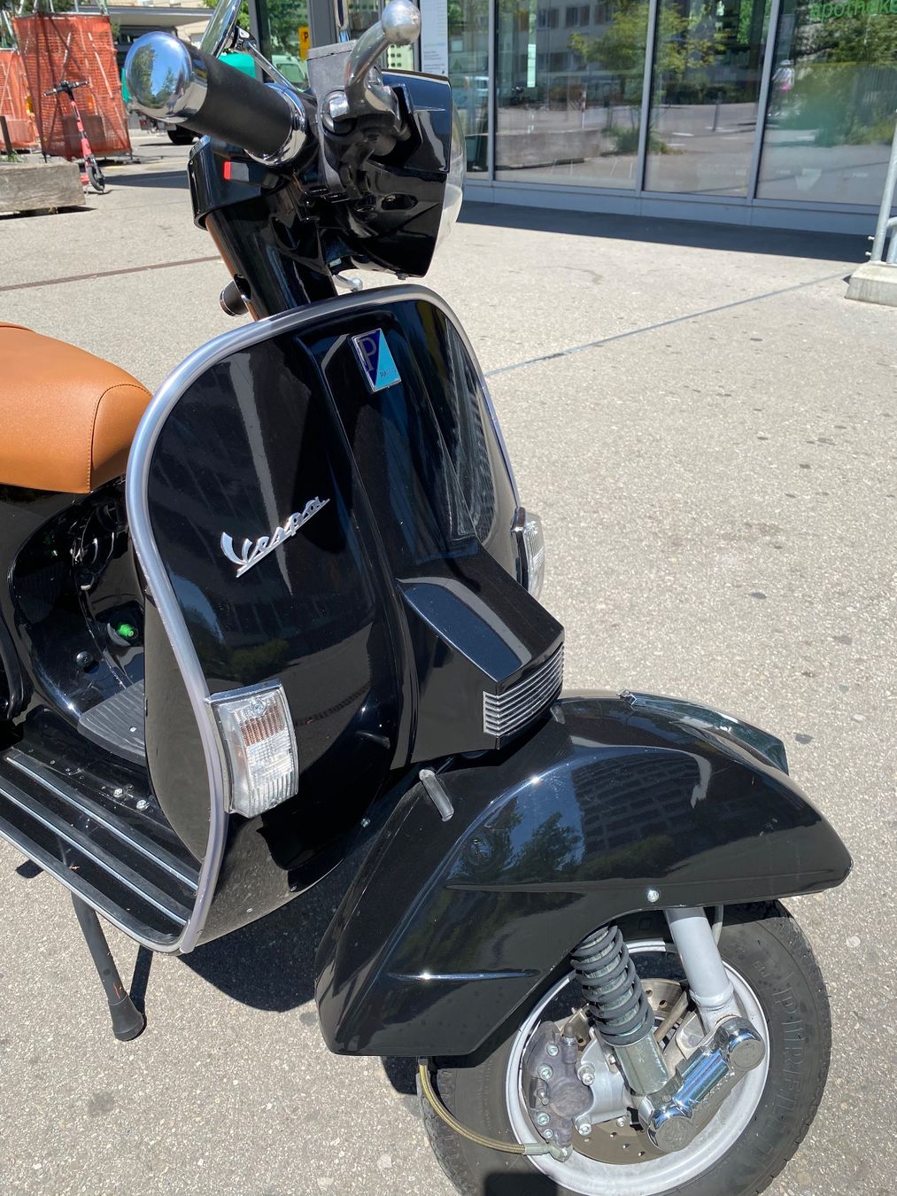 Piaggio Strada: Piaggio Vespa PX 125 E Disc, schwarz, Jg. 2004 – Usato da Dübendorf venduto da Li-sell 5