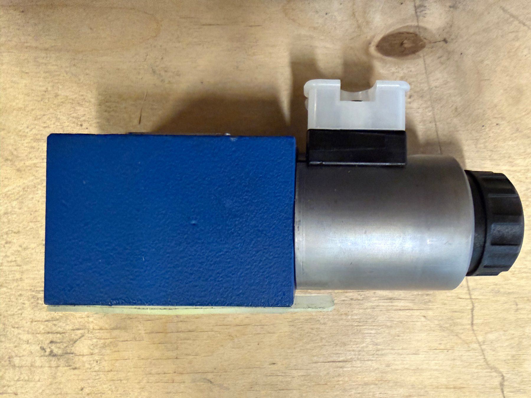 Componenti elettronici: Rexroth Magnetventil R900922009 – Nuovo (secondo la descrizione) da Oberbipp venduto da QUBAG_Fahrzeugbau_AG 4