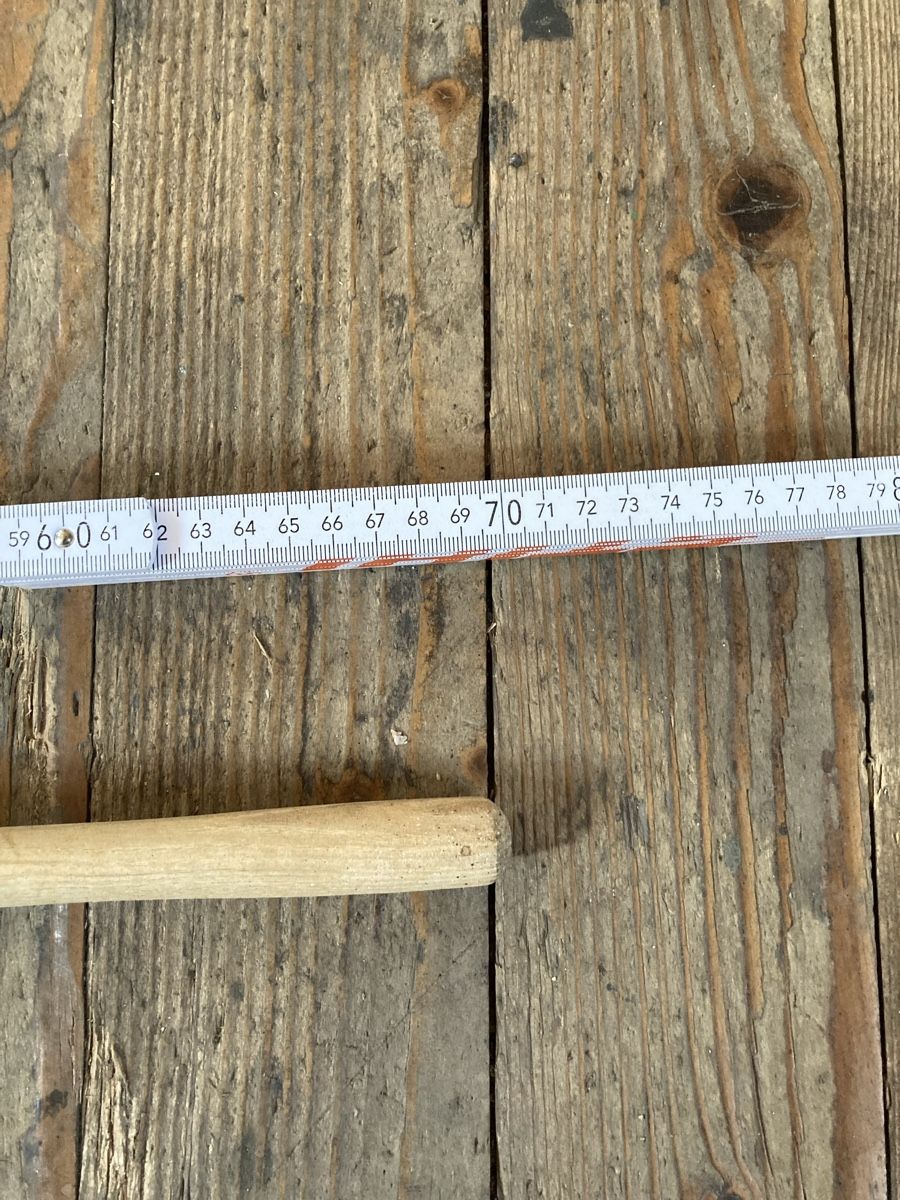 Spielzeuge: Kinderschaufel Spielplatz 70cm Rot – Neu und originalverpackt aus Aarwangen von to-hirschi 2
