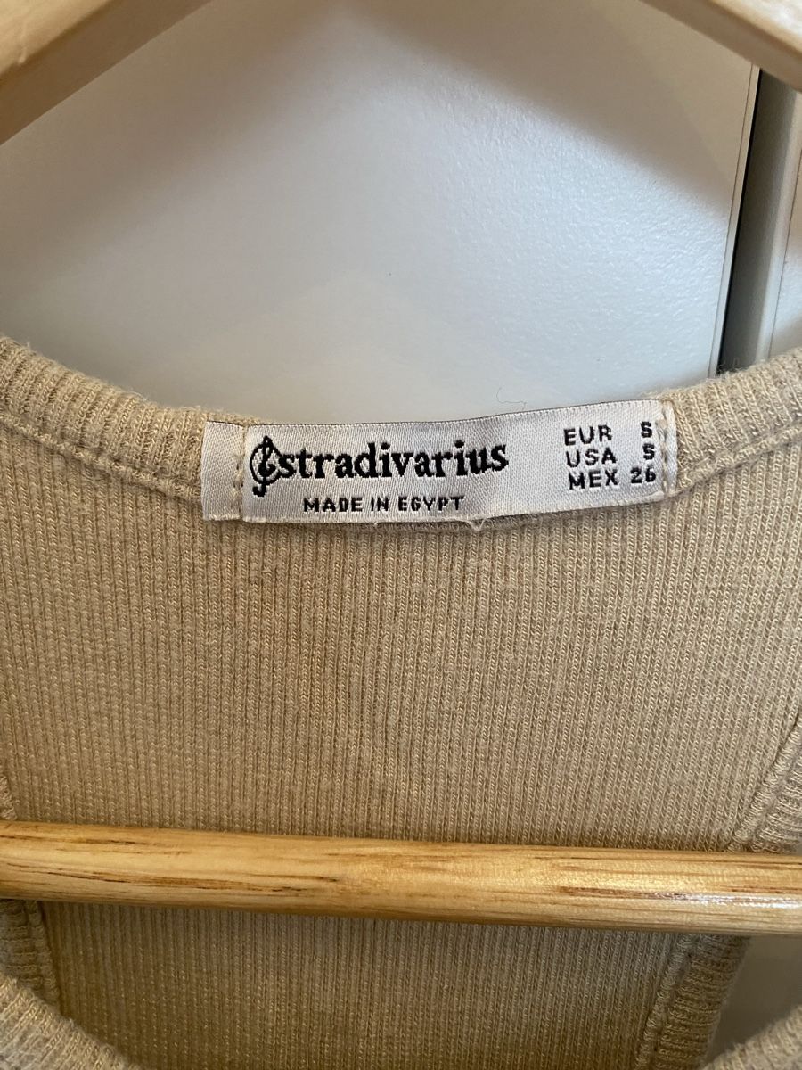 Stradivarius Top: Débardeur Stradivarius, couleur beige, taille S – Nuovo (secondo la descrizione) da Aigle venduto da Celina28 2