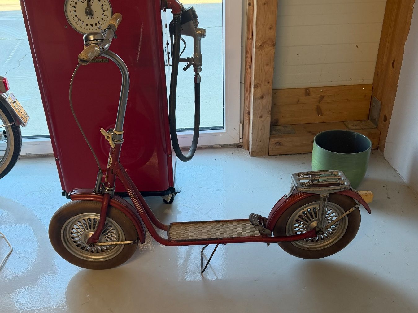 Veicoli per bambini: Vintage Trottinett – Usato da Gächlingen venduto da patschifigo