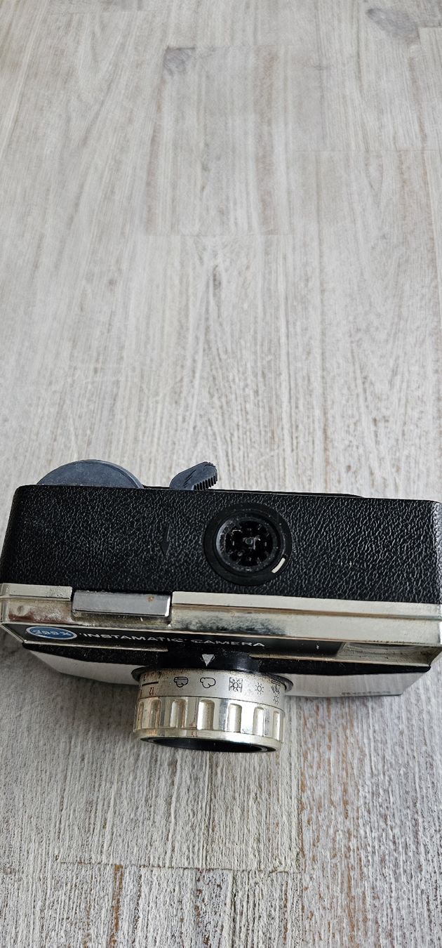 Kodak Fotocamera: Appareil photo Instamatic 1975 +flash – Usato da Yverdon-les-Bains venduto da van_dq65 3