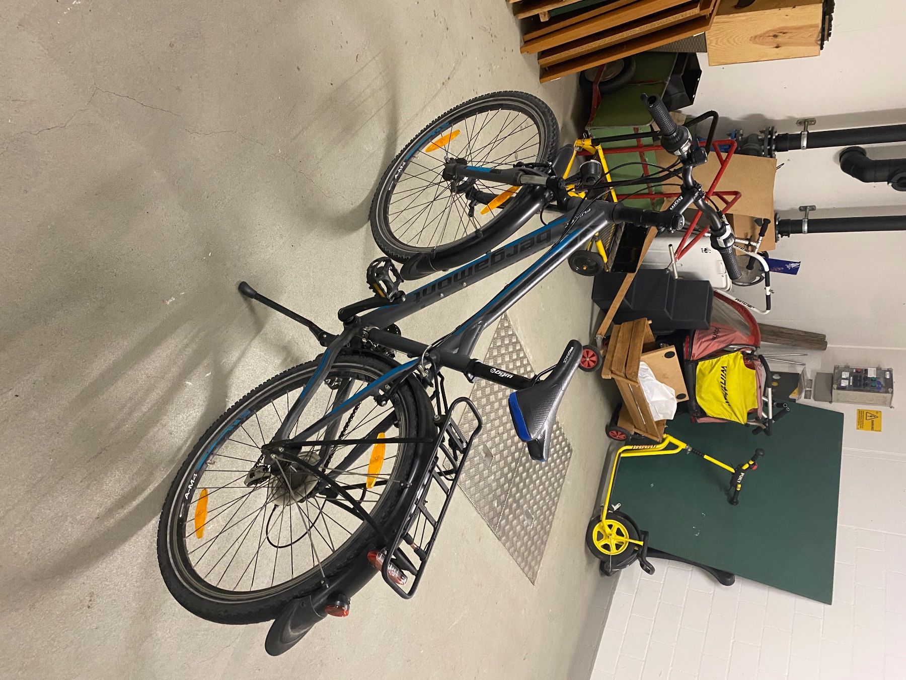 Bergamont Biciclette: Kinder-/Jugendfahrrad schwarz/blau – Usato da Cham venduto da eva.violaa 3