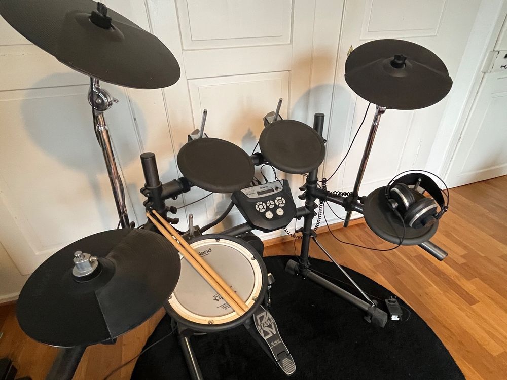 E Drum Roland TD6V (hochwertiges Drumset) Kaufen auf Ricardo