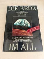 Die Erde im All