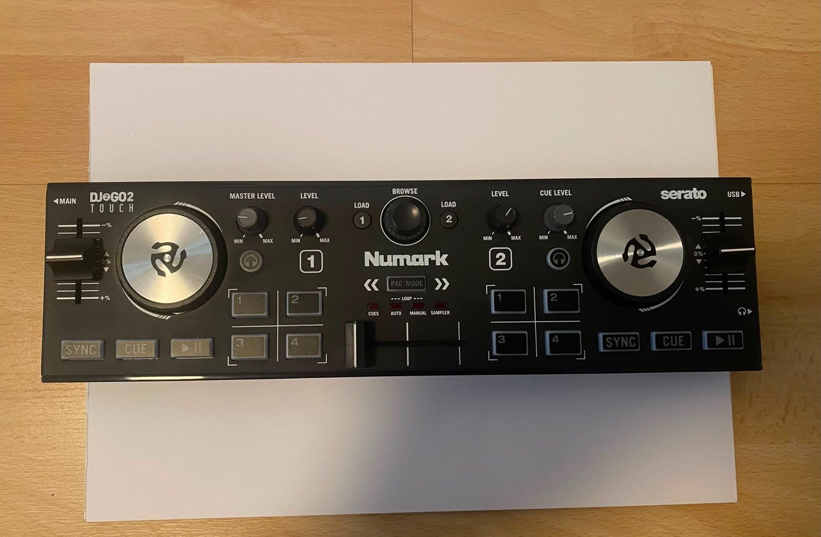 Console di mixaggio: Numark DJ2GO 2 Touch Anfänger DJ-Pult – Usato da Luzern venduto da yannick.w123 1