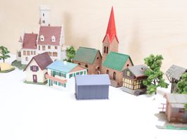 Faller/Kibri - Gebäude Set + Bäume - Konvolut Spur N/H0