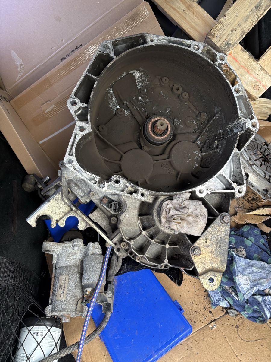 Ford Tutti pezzi di ricambio auto: Boite 6 getrag de Ford focus st170 – Usato da Fleurier venduto da gas_vf5g