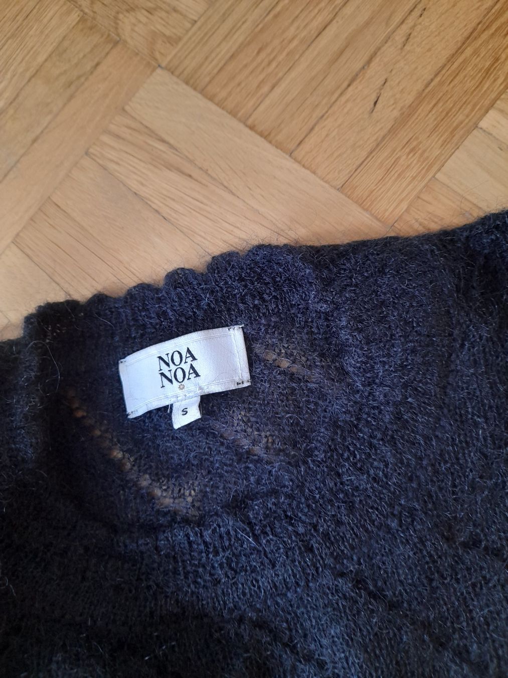 Maglioni & Felpe: Schwarzer Strickpullover (Noa Noa, Grösse S) – Usato da Luzern venduto da anni. 1