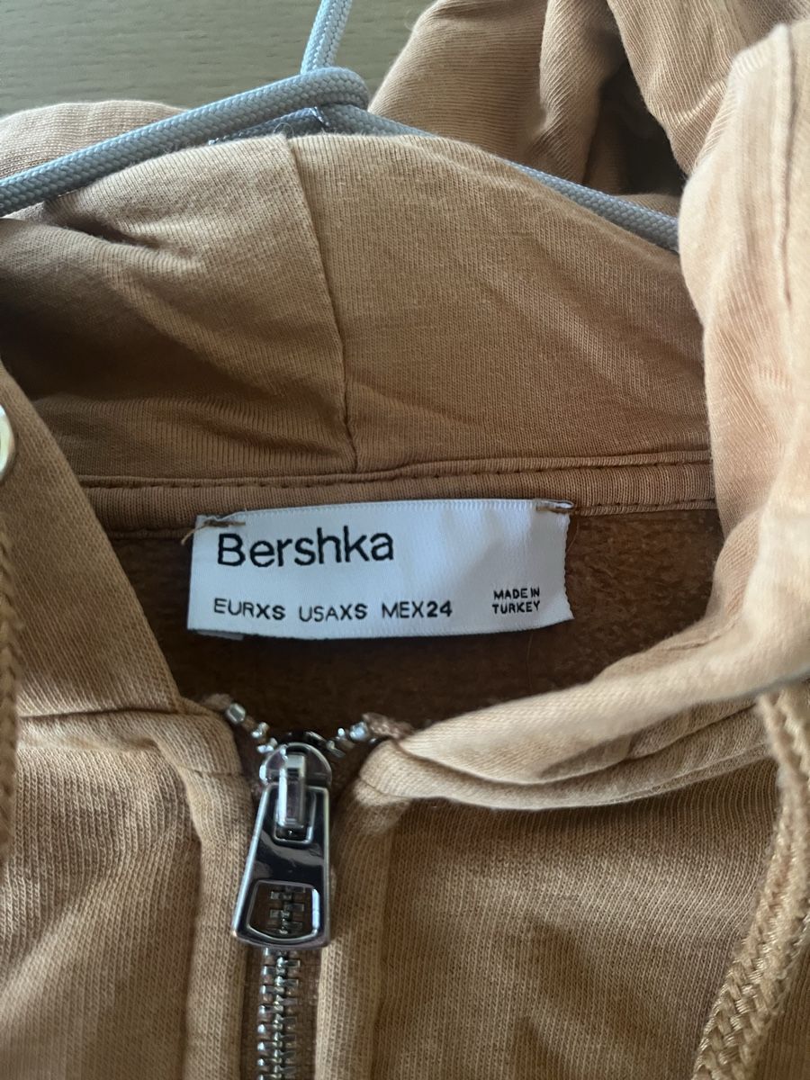 Bershka Giacche: Veste zippée Bershka -   XS – Usato da Geneve venduto da maremonte 3