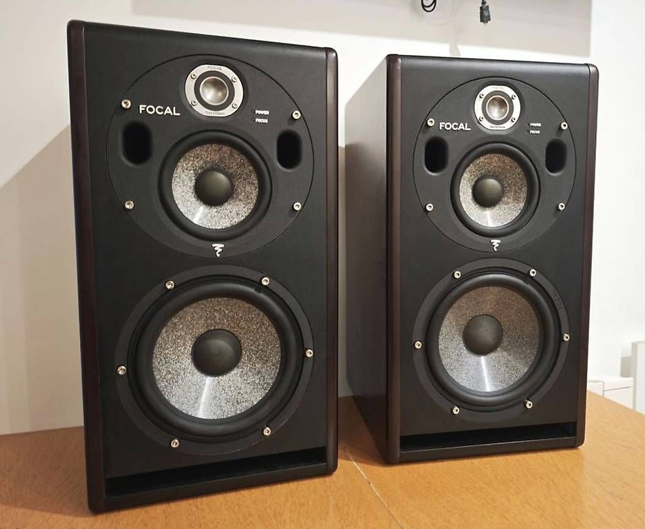 Focal Lautsprecher: Focal trio 6 Be studio monitors – Gebraucht aus Genève von misteross