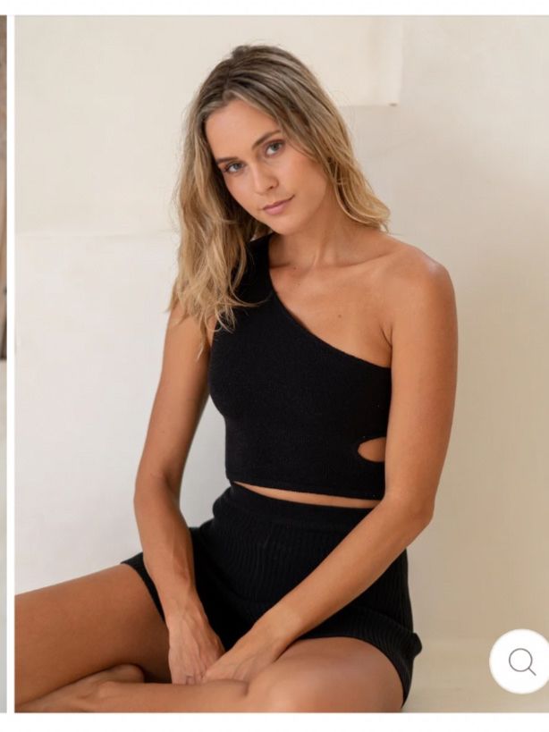 Top: Honest the label top – Usato da Port venduto da lau_pdf5 1