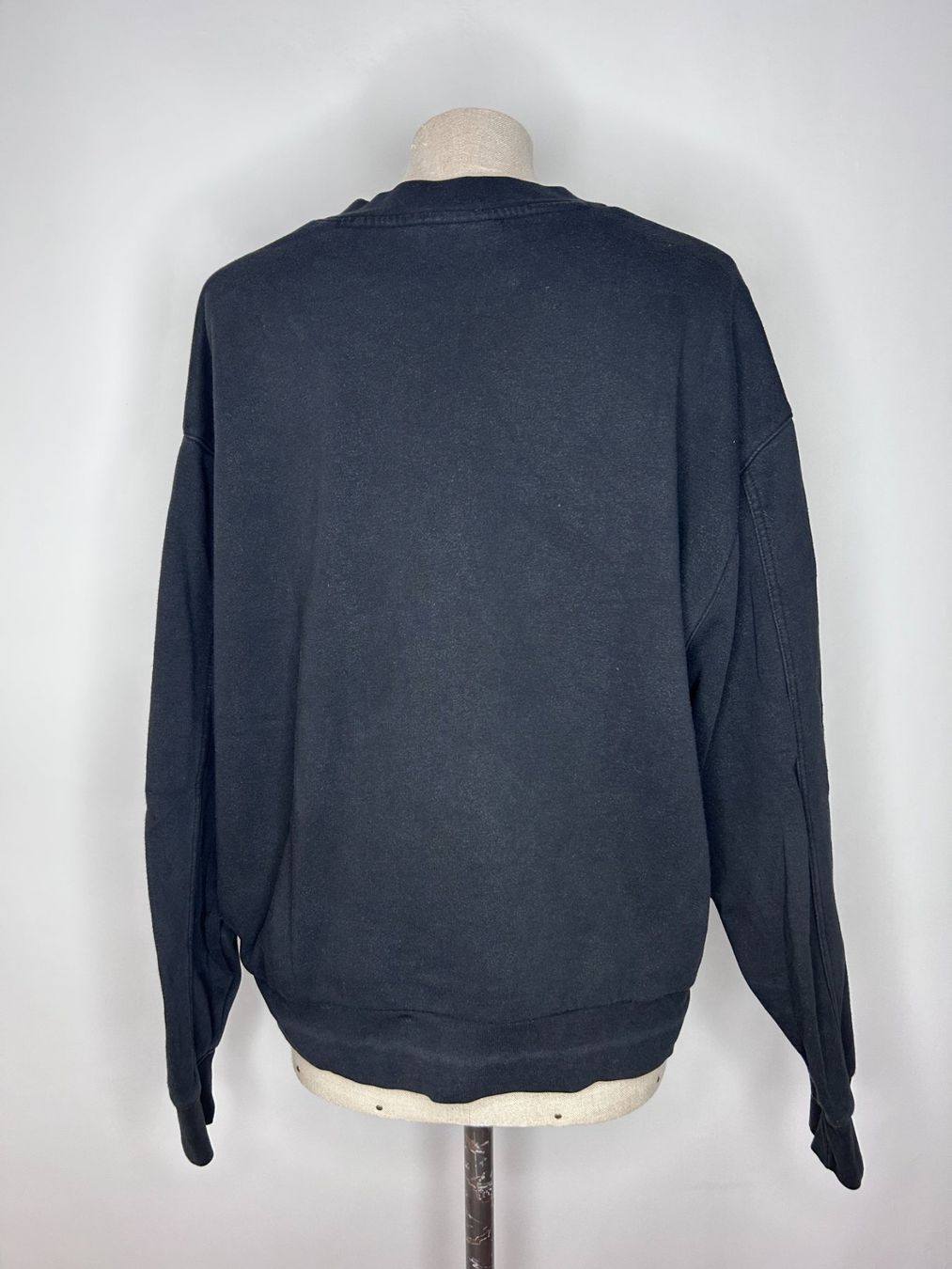 Weekday Pulls & Sweat-shirts: Weekday Sweatshirt – D'occasion à St. Gallen par look-twice 2