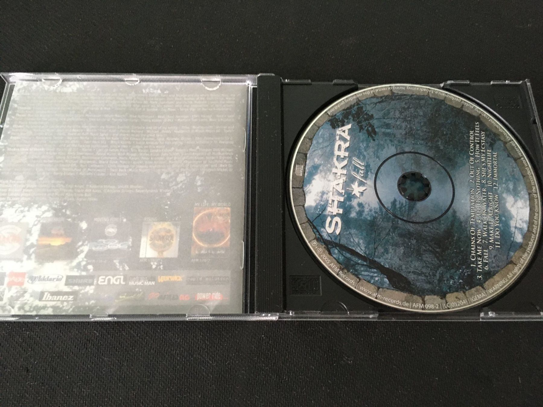 CDs: Shakra - Fall -CD- – Gebraucht aus St.Gallen von MedienJoe 1