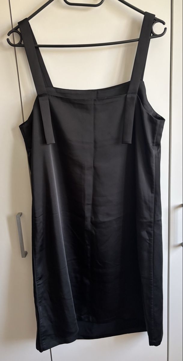 Calvin Klein Vestiti: Kleid von Calvin Klein  – Usato da Schaffhausen venduto da Atlas110 2