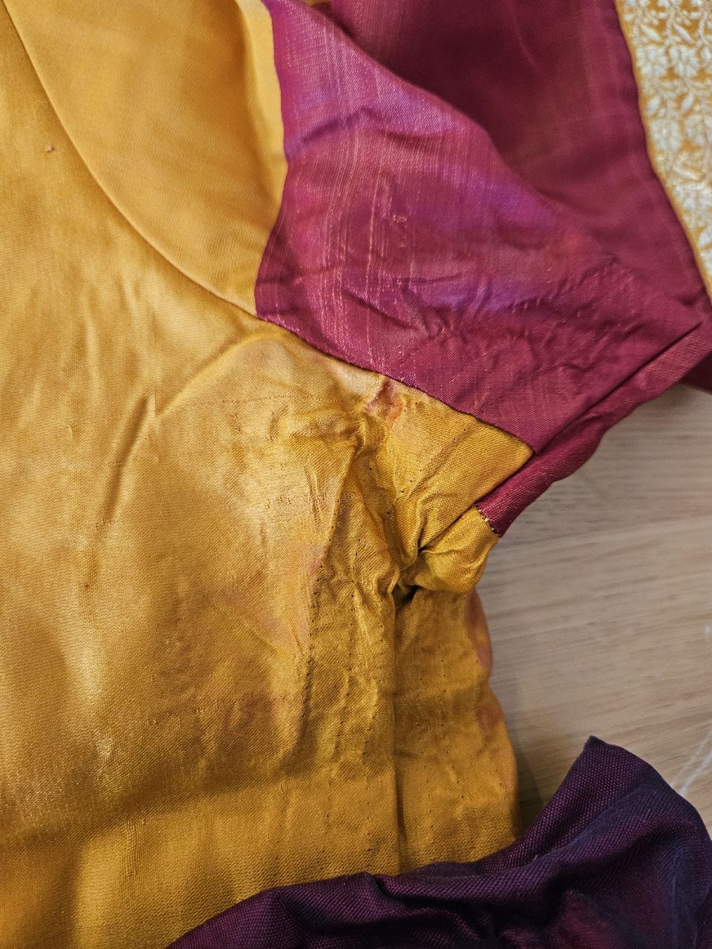 Kleider: Zari aus Seide "Kumara Fabrics"  – Gebraucht aus Pratteln von Cartonsducoeur_bl 4