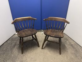 2 Windsor Stühle Massivholz Vintage