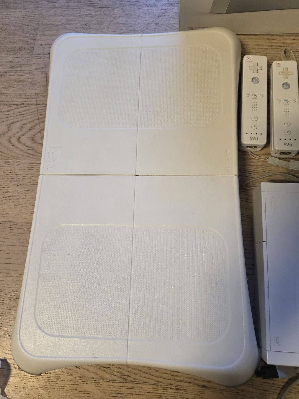 Nintendo Konsolen: Wii Sammlung – Gebraucht aus Basel von kar_jz7f 4