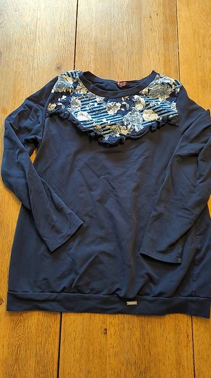 T-shirt: Stilloberteil Gr. L – Usato da Wolfhalden venduto da Trixi_Bella_Be